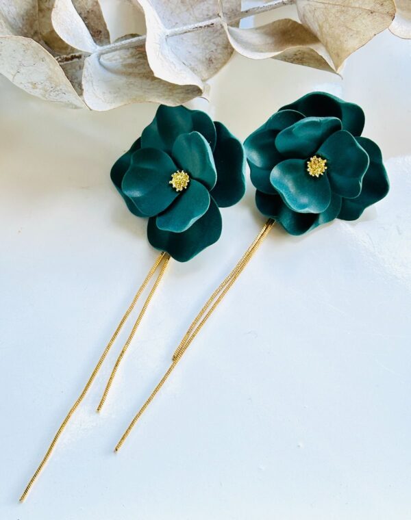 Trinity Flower Dangle-Stud in Serpentine