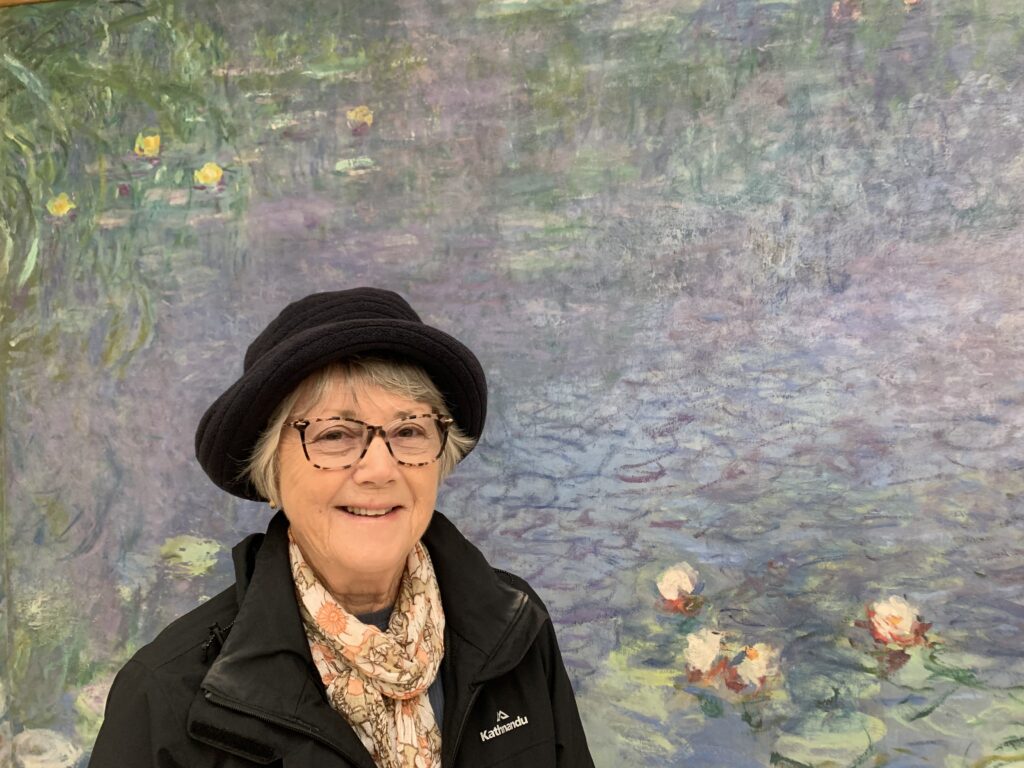 Thomas, Carolyn